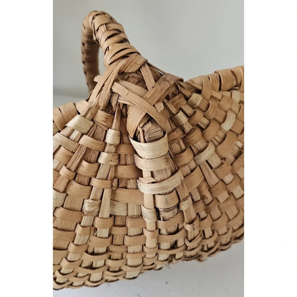 Mid Size Woven Split Ash Melon Basket 15